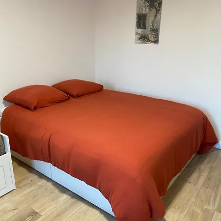 Familiale Independante Avec Salle De Bain Privee Poitiers