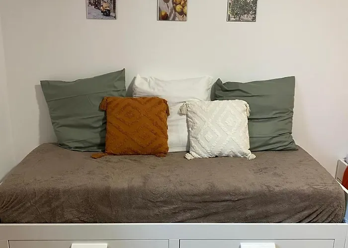 Familiale Independante Avec Salle De Bain Privee *