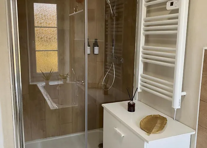 Familiale Independante Avec Salle De Bain Privee Homestay Poitiers