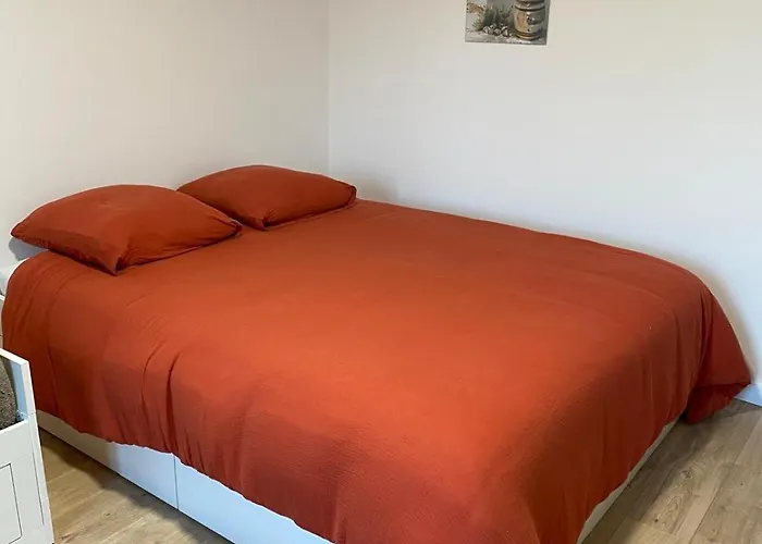 Familiale Independante Avec Salle De Bain Privee Poitiers