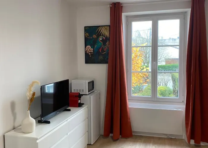 Familiale Independante Avec Salle De Bain Privee Poitiers